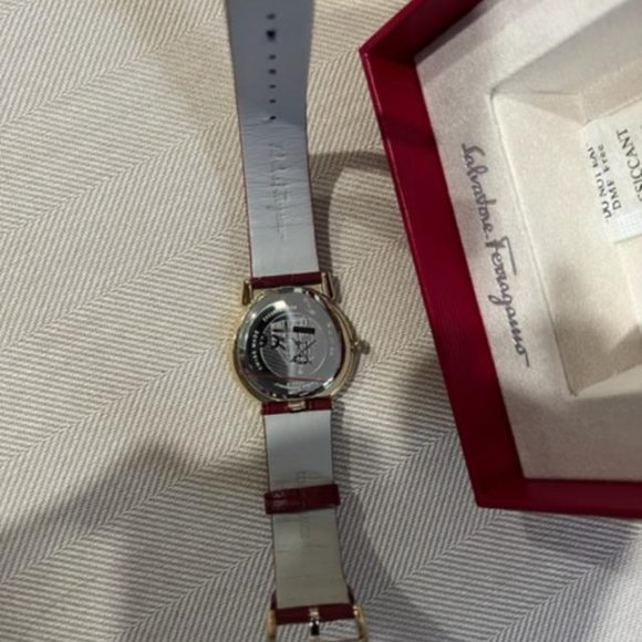 Salvatore Ferragamo Ladies Watch - Excellent Condition main image 6